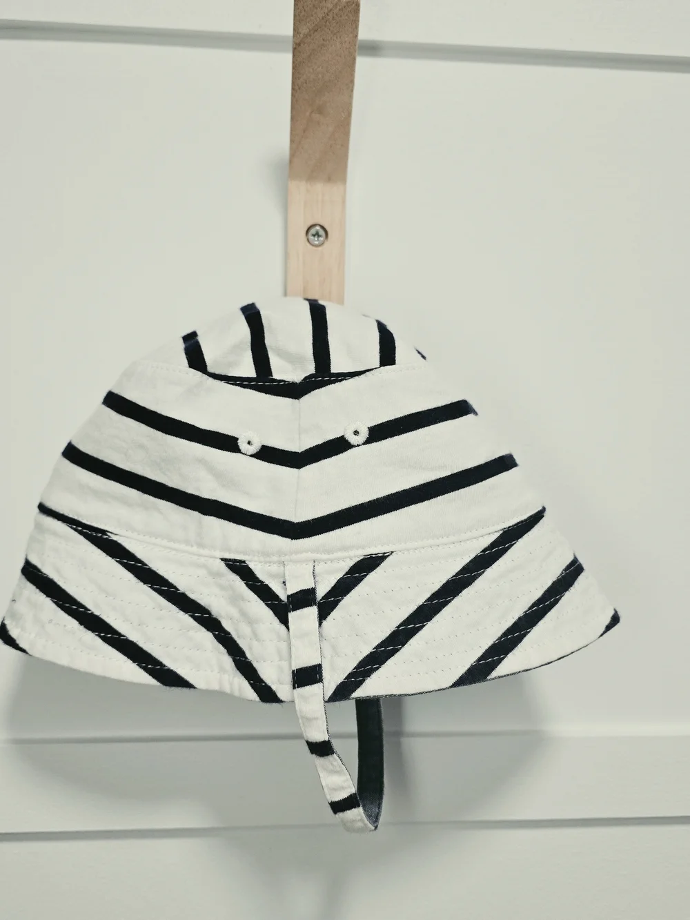 GAP Baby Reversible Chambray Bucket Hat with Striped Chin Strap Cotton.